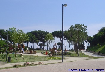 ParcoVirgiliano09.jpg (27354 byte)