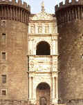 L'arco di trionfo del Castel Nuovo, voluto da Alfonso d'Aragona