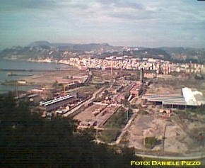 Bagnoli02s.jpg (25187 byte)