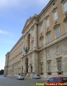 Caserta2.jpg (32443 byte)