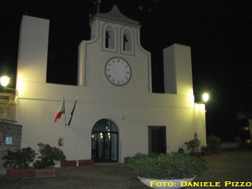 Piazza d'armi di Castel S.Elmo (foto: dicembre 2007)