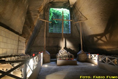 Cimitero delle Fontanelle (foto: Fabio Fumo, 2006)