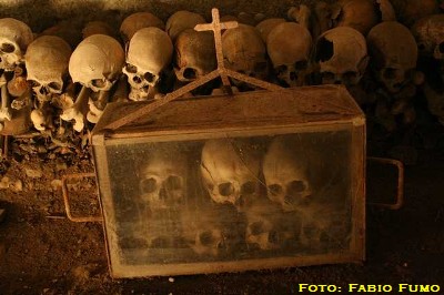 Cimitero delle Fontanelle (foto: Fabio Fumo, 2006)