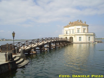 La Casina Vanvitelliana sul Lago Fusaro