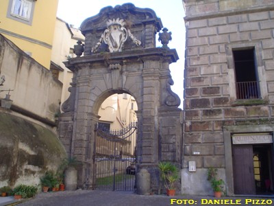 Il portale di Ferdinando Fuga (foto: Gennaio 2009)