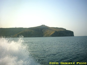 Il promontorio di Capo Palinuro immortalato dal Metr del Mare (foto: Agosto 2003)