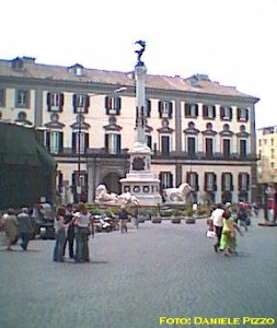 PiazzaMartiri5.JPG (25893 byte)