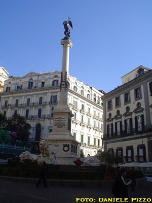 Piazza dei Martiri (foto: Daniele Pizzo, gennaio 2009)