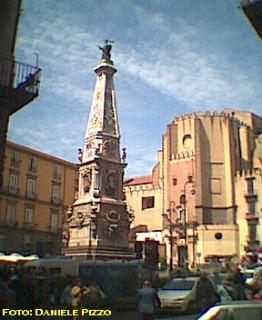 PiazzaSanDomenico2.JPG (32859 byte)