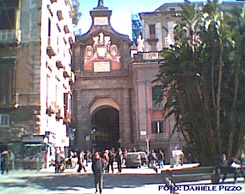 PortAlba2.jpg (48124 byte)