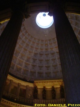 Interno della chiesa di San Francesco di Paola (foto: Daniele Pizzo, ottobre 2007)