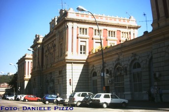 La stazione ferroviaria di Napoli Campi Flegrei