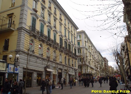 Via Scarlatti, fotografata in un sabato mattina invernale (2005)