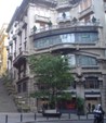 Palazzo Mannajuolo, a via dei Mille (architetti Arata e Mannajuolo)