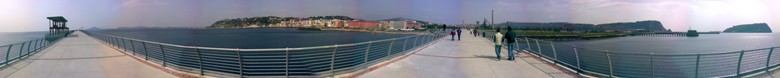 Foto a 360 dalla rinnovata passeggiata del pontile Nord di Bagnoli (Daniele Pizzo, marzo 2007)