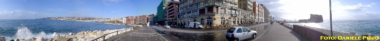 Fotografia a 360 del lungomare di Napoli, da via Partenope (Daniele Pizzo, marzo 2005)